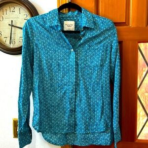 American Eagle Ikat Button down shirt
